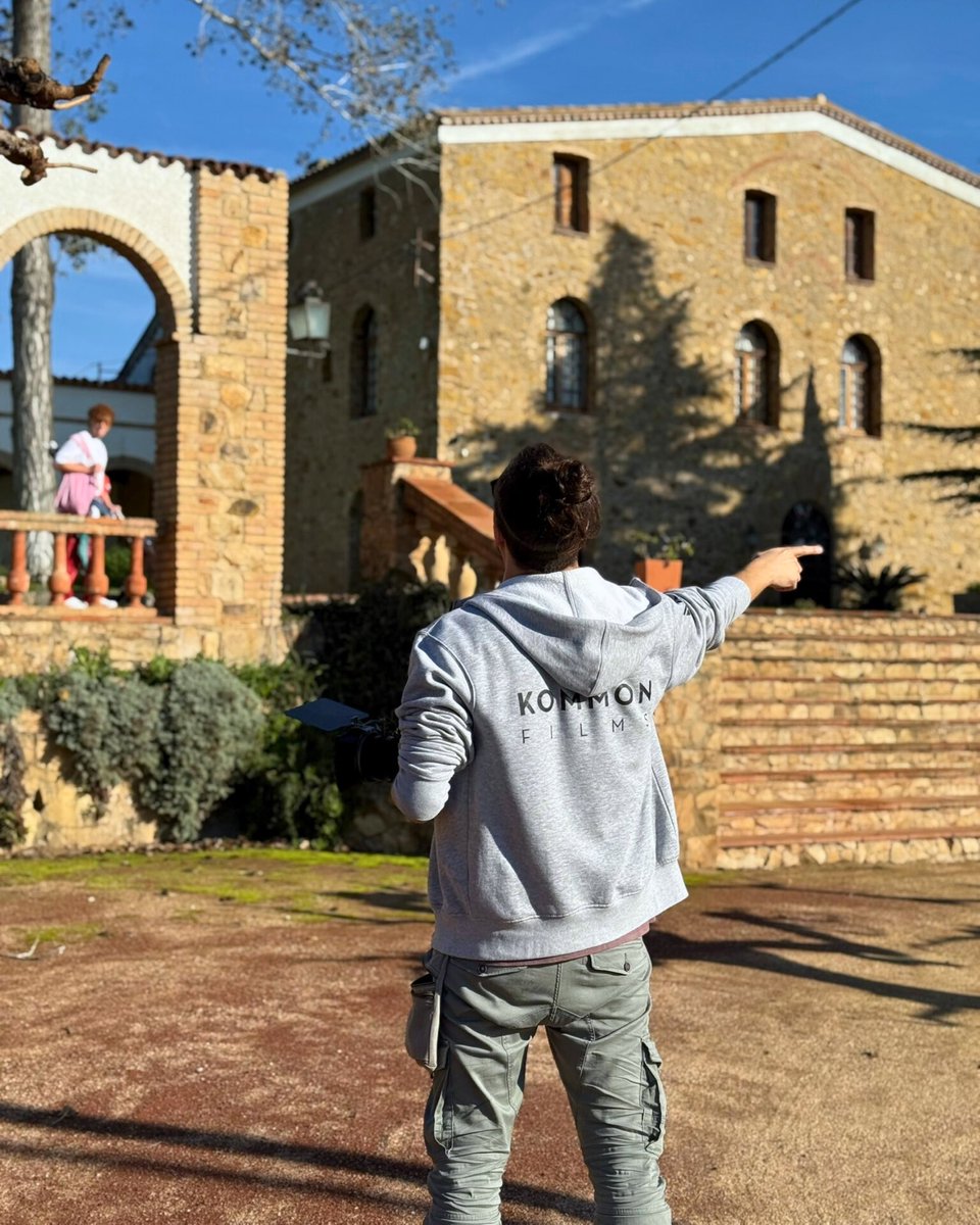 KommonFilms's tweet photo. Un dels aspectes més importants d'un rodatge... les LOCAS!
A Kommon Films som experts LOCAlitzadors, hi posem l'ull, els contactes i l'experiència.

Des de terra mar i aire, trobem l'univers que dona sentit a la narrativa.

+ info a:  info@kommonfilms.com https://t.co/alDlxSdaK3