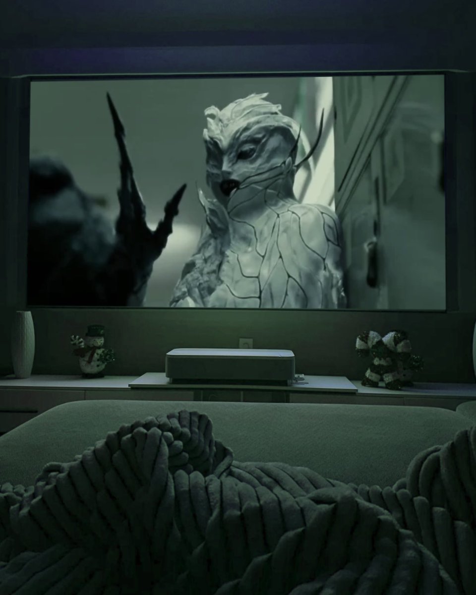 sunoui's tweet image. Kou.⠀

The concept was to get your husband hooked on your favorite series naturally, and slowly feed him fun facts that you know he will think about it all day; which also means he’s gonna think of you.

Mission success.