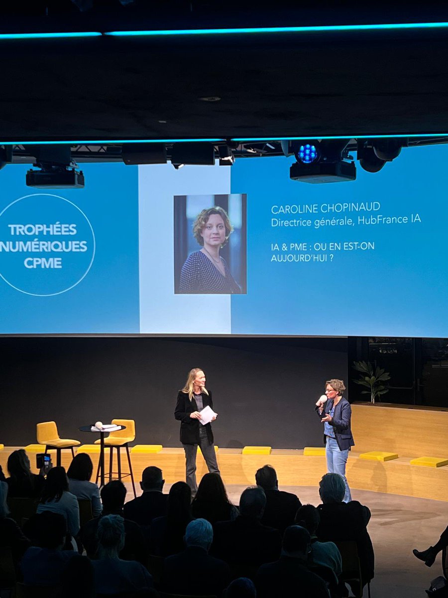 CPMEnationale's tweet photo. 🔴 En direct des #TrophéesNumériques de la CPME

Caroline Chopinaud, Directrice générale d’@HubFranceIA, partage sa vision :
« L’alliance IA–PME s’impose aujourd’hui comme une évidence. »
HubFrance IA accompagne les entreprises pour lever les freins et accélérer l’adoption. https://t.co/NQSWancVpK