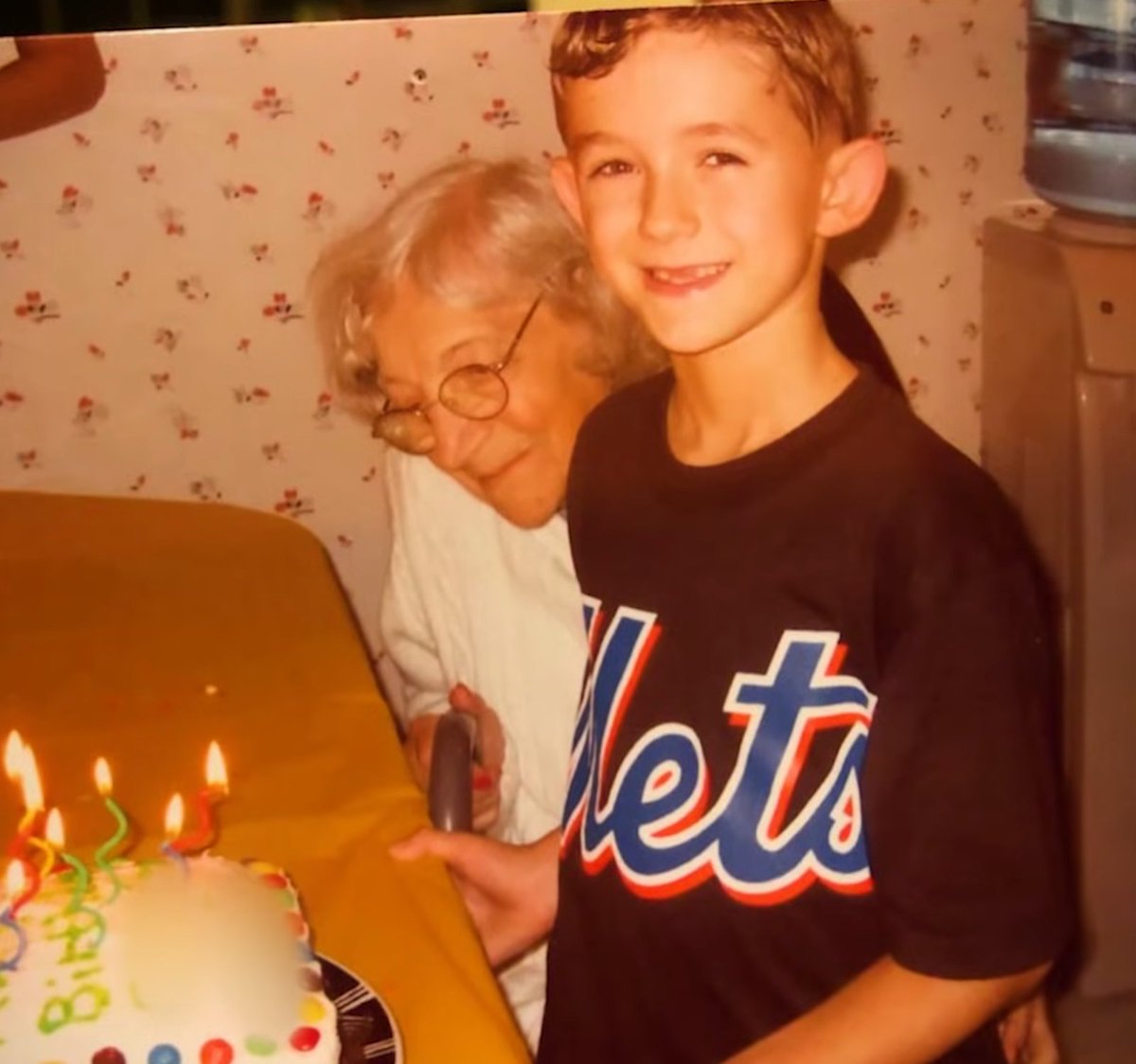 jschlatt's tweet image. I&apos;m tired of living a lie.

I&apos;ve been a @Mets fan my whole life. I only ever wore the Yankee for brand recognition. Starting today, I completely disavow the Yankees organization and choose to live proudly as a Mets fan.