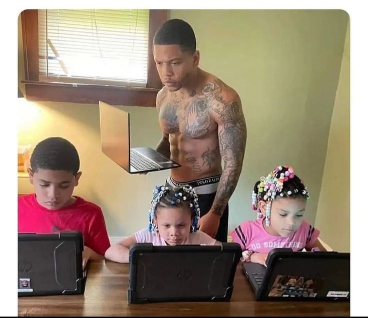 CodeEdison's tweet image. Me giving my kids experience so that can have 10yrs+ experience when applying for internship roles and jobs