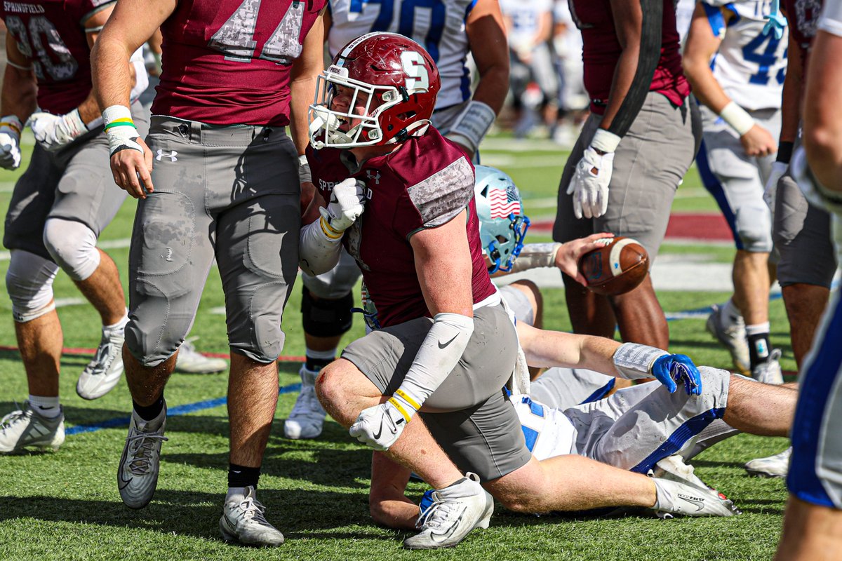 _SCFootball's tweet image. Springfield College Football Defense 🔻
Come Swim with the Sharks 🦈

2025 Regular Season Defense
10 All Conference Selections 🏆
NEWMAC Defensive Player of the Year 🏅
#2 Ranked in Total Defense 🦈 196.5 YPG
#7 Rush Defense 🧱 54.8 YPG
#12 Pass Defense 🚫✈️ 141.7 YPG
#7 Scoring…