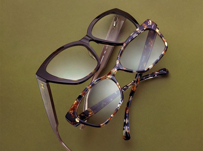 Tortoise takeover from @Halston and <a href="/BadgleyMischka/">Badgley Mischka</a>. buff.ly/mcocgs2