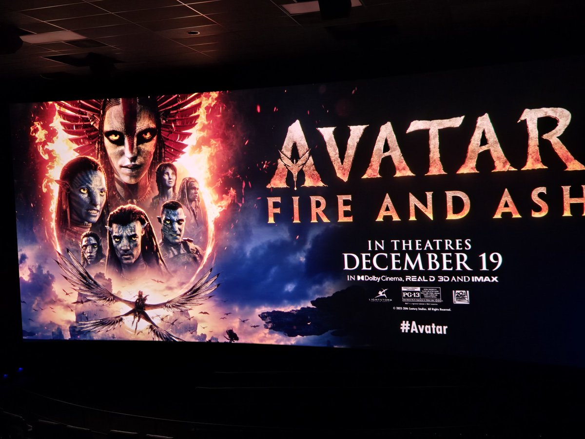 #AvatarFireAndAsh is visually stunning with huge, explosive action especially in IMAX/4DX. But some dialogue and story beats miss, and the third act looks too close to Way of Water. Still fun, just the weaker entry so far. Stephen Lang remains a highlight.
#avatarmovie