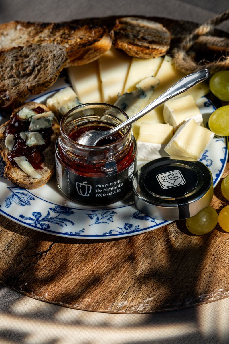 🎄 Abellán Biofoods es uno de esos regalos que no necesitan envoltorio: vienen con huerta, memoria y verdad. Regalos que no se guardan en un armario, sino en la cocina de cada día.

#gastronomía #regalos #navidad #gourmet

gastro-spain.com/mejores-regalo…