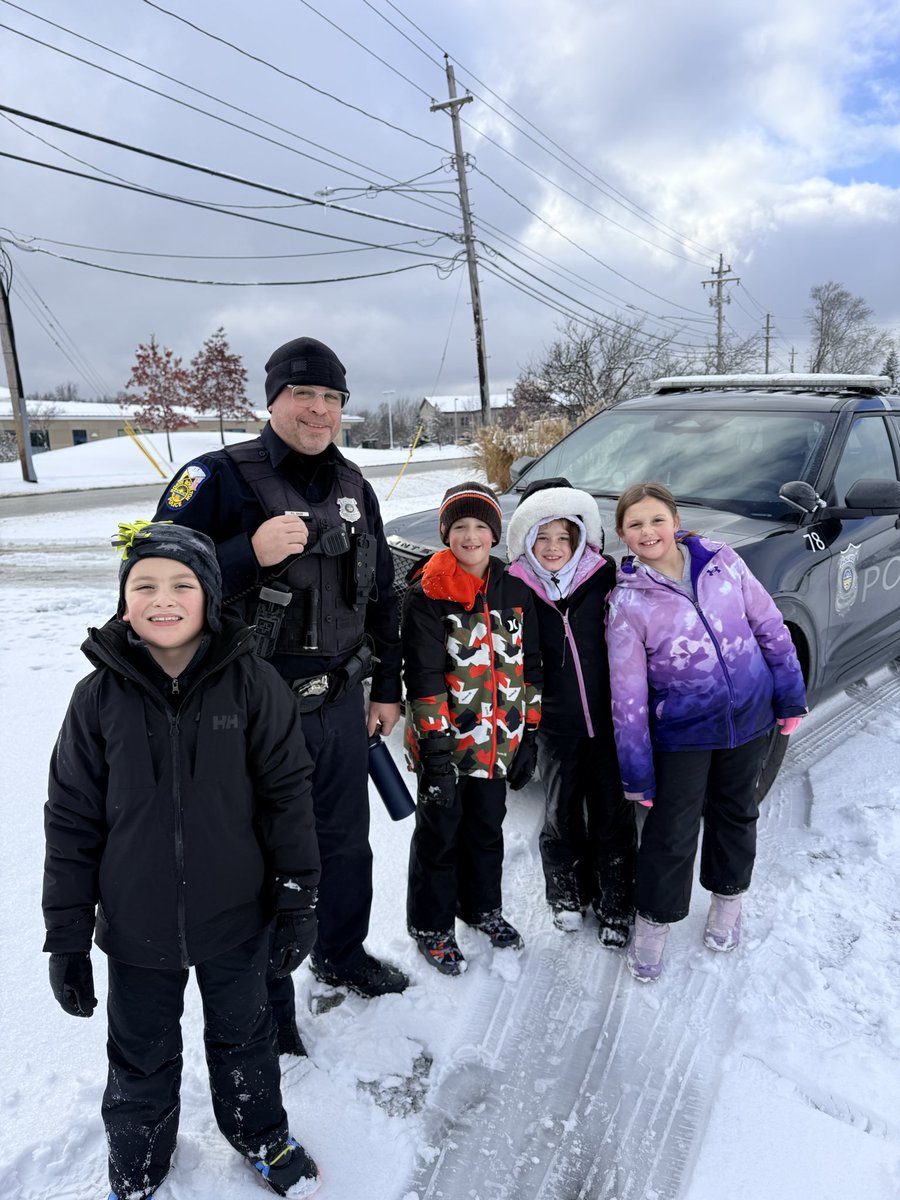 <a href="/NorthRoyaltonPD/">North Royalton PD</a> Officer Sauer thank you for bringing the kids hot chocolate to the sledding hill! Great to meet a <a href="/polariscareer/">Polaris Career Center</a> graduate!