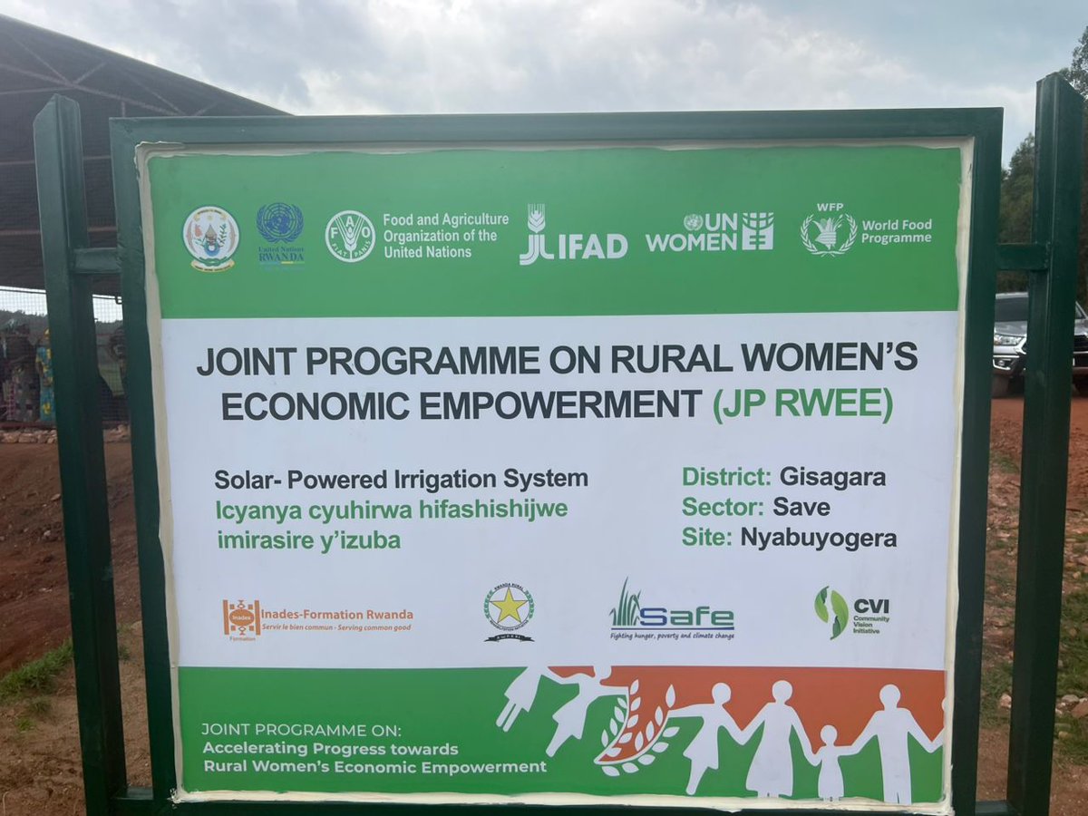RRwarri's tweet photo. Today in @GisagaraDistr, we launched a 10-hectare solar-powered irrigation system owned by the community members at Nyabuyogera site in #SaveSector. The event brought together officials from @RwandaGender @WFP_Rwanda @RwandaAgriBoard, district leaders, &other JP RWEE partners. https://t.co/6P6gt90Y1E
