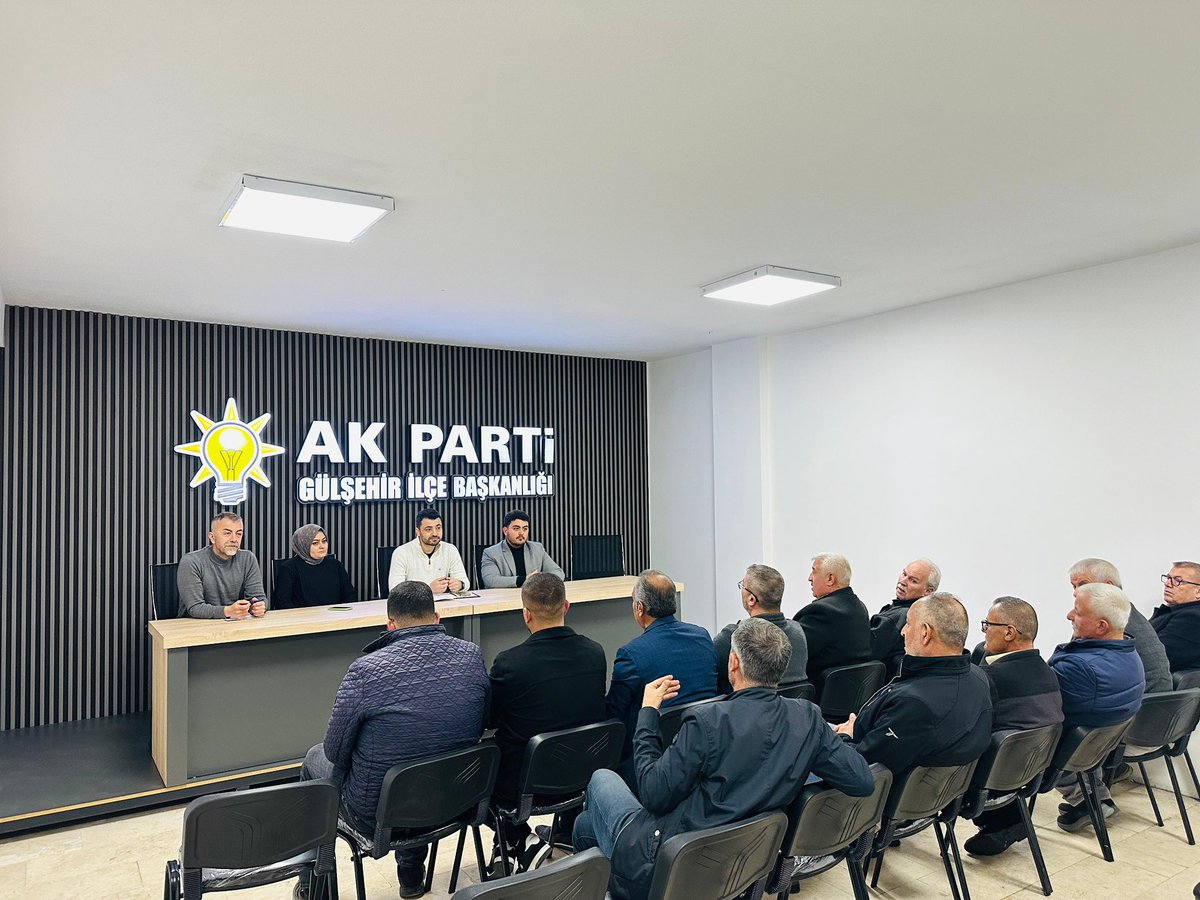 📍 Gülşehir İlçe Başkanlığı

Haftalık olağan ilçe yönetim kurulu toplantımızı gerçekleştirdik. Toplantımızın ilçemiz ve tüm hemşehrilerimiz için hayırlara vesile olmasını diliyorum.<a href="/av_mfa/">Muhammed Feyzi Aygün</a> <a href="/mustafacicekli/">Mustafa ÇİÇEKLİ</a> <a href="/EmreCaliskan_50/">Emre ÇALIŞKAN</a> <a href="/MvSuleymanOzgun/">Süleyman Özgün🇹🇷</a> <a href="/Akparti/">AK Parti</a>