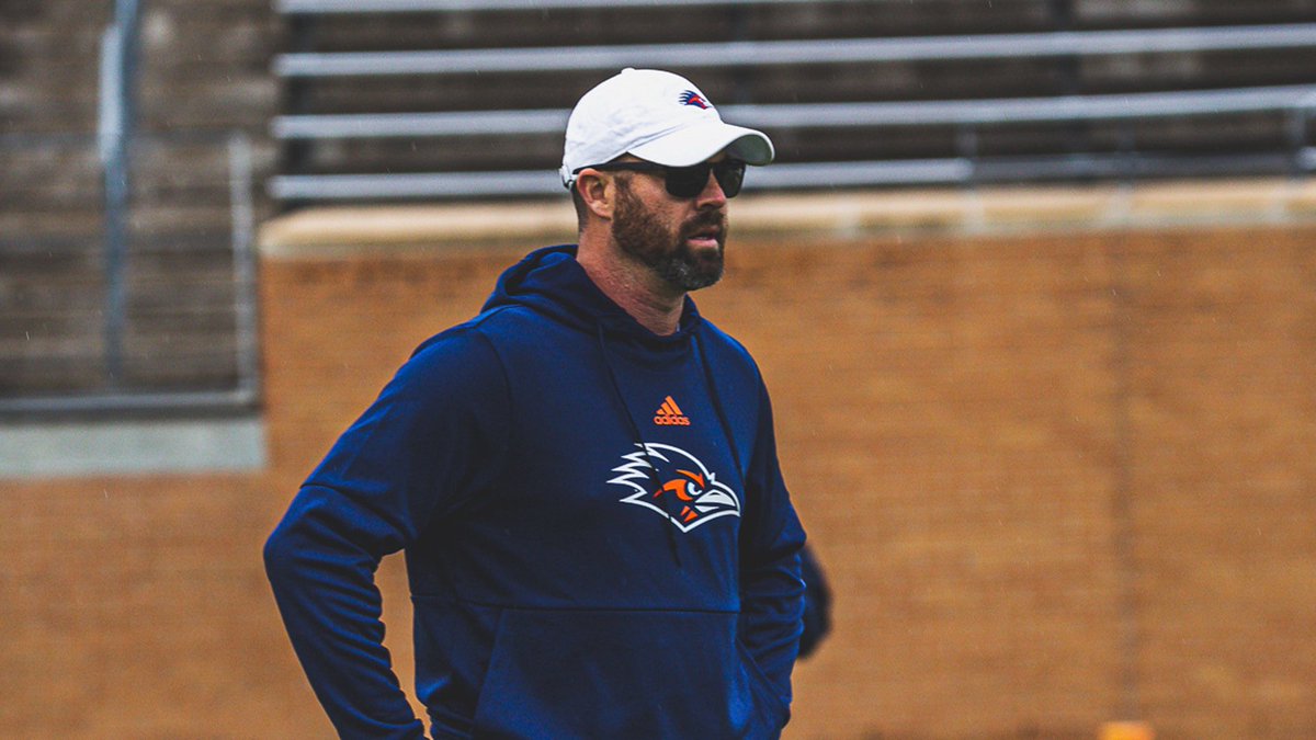 DarrienStarling's tweet image. Based on what I’ve been hearing this morning from people close to the situation, UTSA offensive coordinator Justin Burke will be departing the program. 

The story is still developing but more details from UTSA should surface soon.