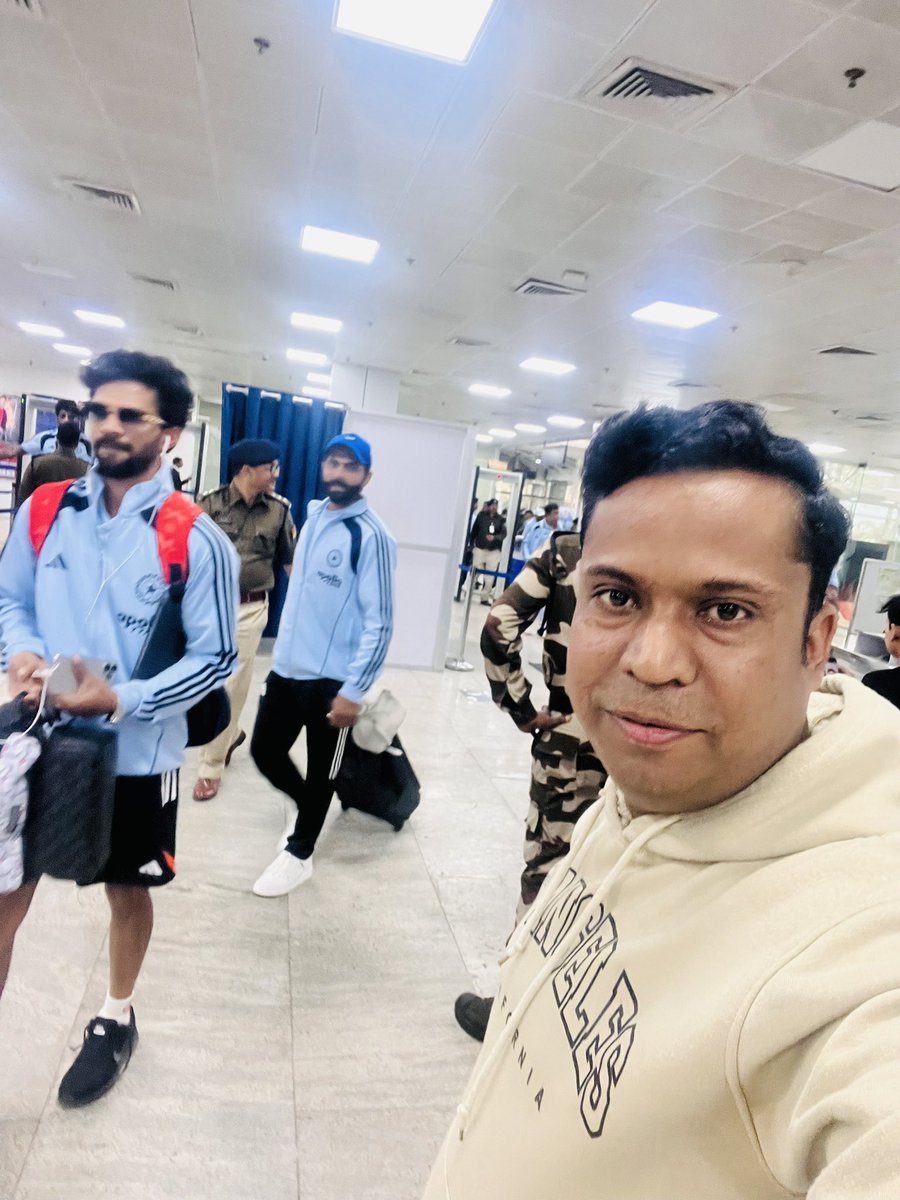 Navneet1707's tweet photo. Indian cricket Team #viratkholi #RAVINDRAJADEJA #arshdeep #ruturaj Ind vs SA #INDvsSA #RaipurODI #ranchiodi https://t.co/qut9IL3S8g