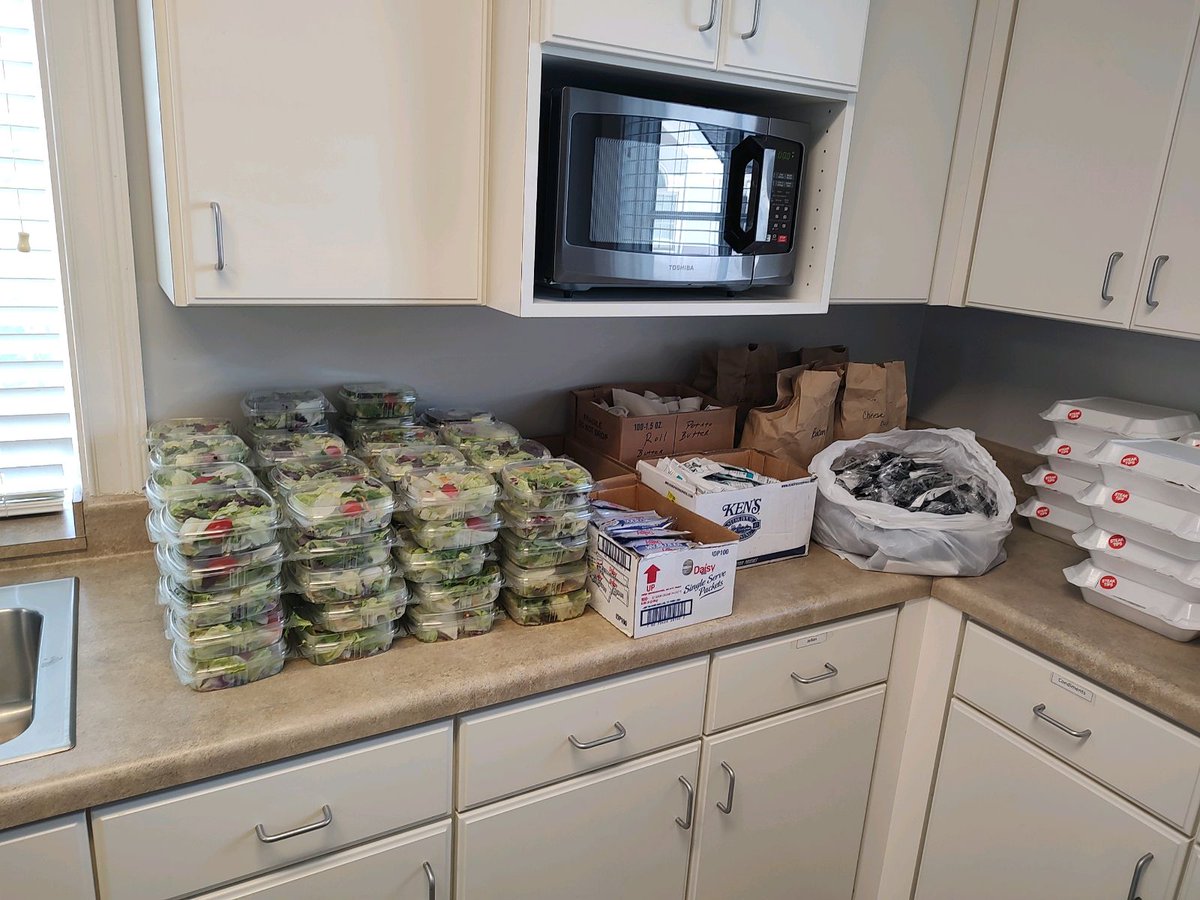 Need food for your holiday gatherings? Get 10% off when you spend $100+ on #catering! Enter code 10OFF at checkout when ordering online. steakoutdelivers.com