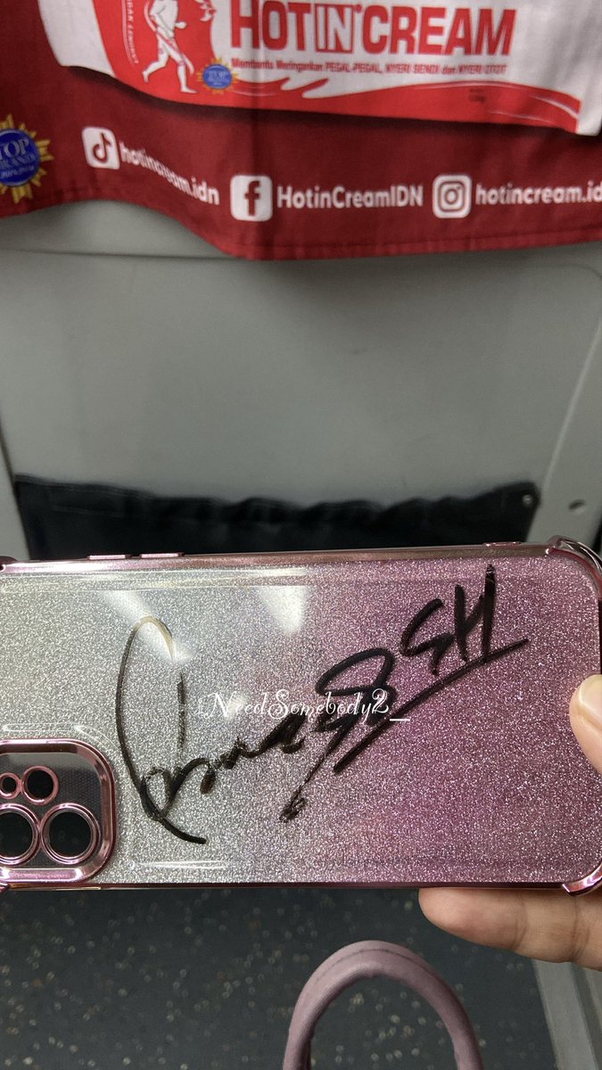 iNeedSomebody2_'s tweet photo. 021225• ICN-CKG🛬 📍
Welcome To Jakarta SONG SEUNG HEON 오빠😍

Aaaaa…. Terharu penantian selama 24 tahun😭🤲🏻

#송승헌 #宋承憲 #SongSeungHeon #MeetnGreat #20thPassionJewelry #PassionJewelry https://t.co/WP7VFcReBO