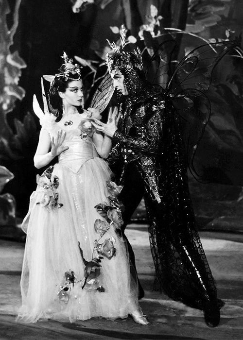 Vivien Leigh as Titania in a play of Shakespeares “A Midsummer Nights Dream”, photographed by J.W Debenham, 1937.