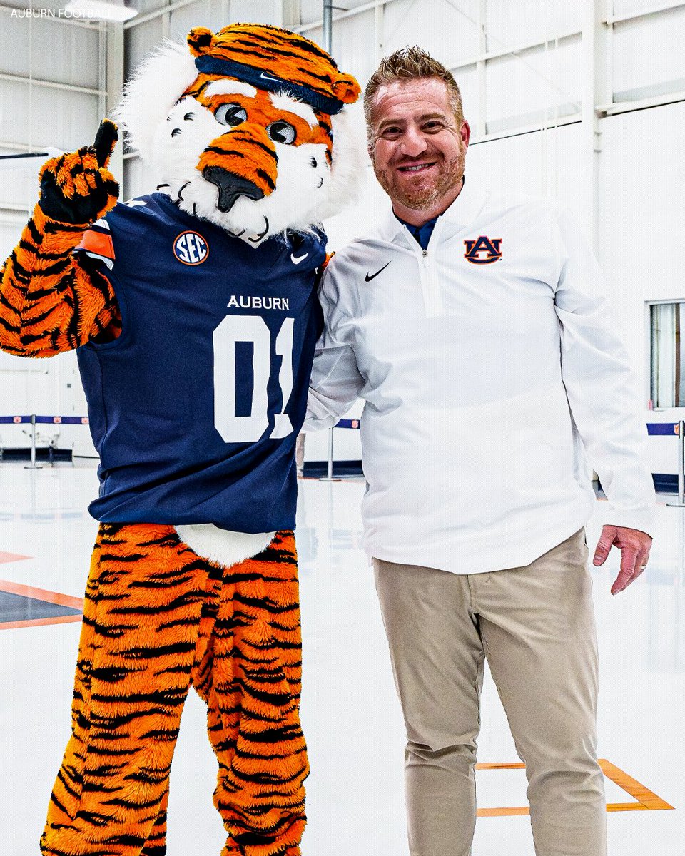 Rivals's tweet image. NEW: Rivals’ @SWiltfong_ has logged an expert prediction for Auburn to flip an Alabama commit🦅

View: on3.com/rivals/news/na…