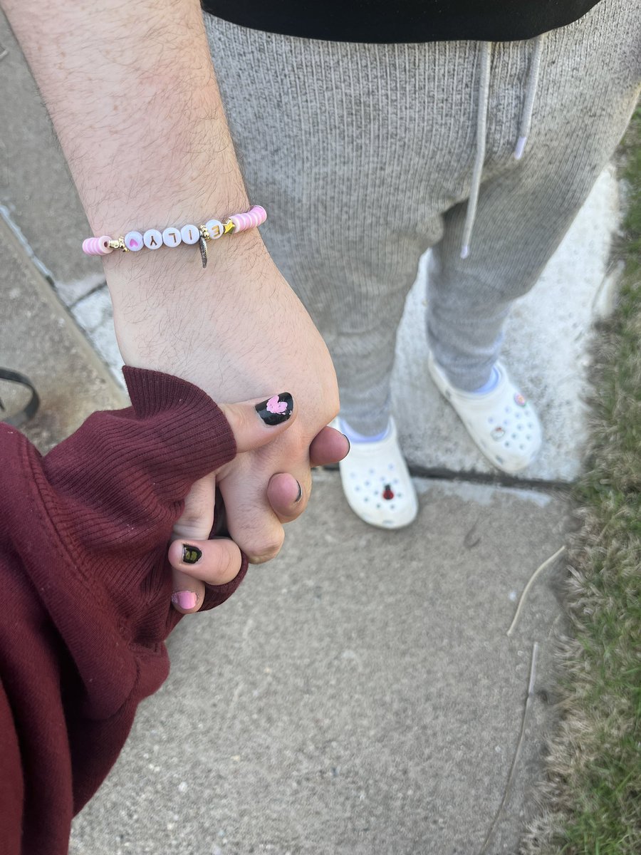umElliee's tweet image. 1 year with @IsaiahFGC has been absolutely amazing and i am so lucky to have you 🫶❤️ 

thank you for being my one and only 💞