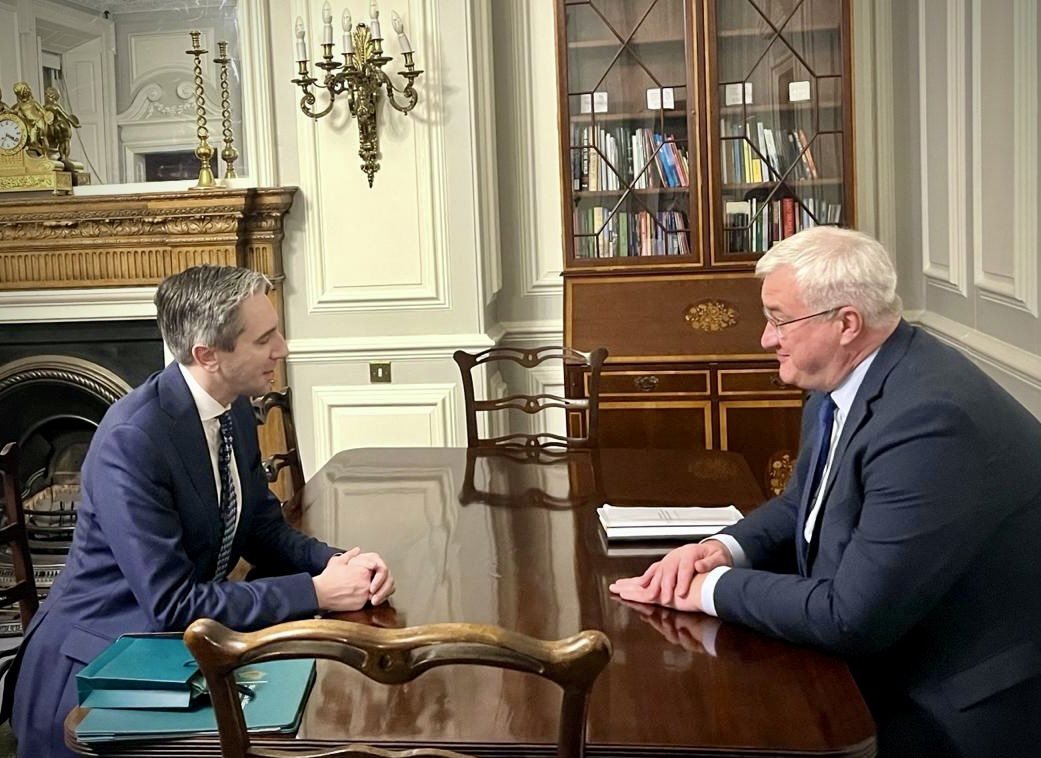 While in Dublin as part of President @ZelenskyyUA’s visit, I was pleased to meet with my good friend <a href="/SimonHarrisTD/">Simon Harris TD</a> to thank him for his efforts to support Ukraine and Ukrainian people who have fled the war and found protection in Ireland.

I underscored the success of this