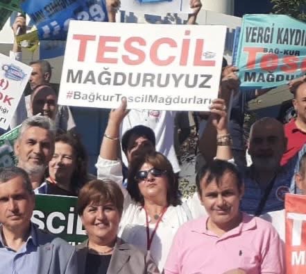 <a href="/huseyin_alpay_/">Hüseyin Alpay</a> 👉🏻Anayasal Hakkımızı İstiyoruz.
BAĞKUR TESCİL <a href="/RTErdogan/">Recep Tayyip Erdoğan</a> <a href="/dbdevletbahceli/">Devlet Bahçeli</a> <a href="/_cevdetyilmaz/">Cevdet Yılmaz</a> <a href="/eczozgurozel/">Özgür Özel</a>  <a href="/melih_meric/">Melih Meriç</a> <a href="/eczserkansari/">Serkan Sarı 🇹🇷</a> <a href="/herkesicinCHP/">CHP 🇹🇷</a> <a href="/fethigurer/">Ömer Fethi Gürer</a> <a href="/TBMMGenelKurulu/">TBMM Genel Kurulu</a> <a href="/dileketesgk/">Dilek ETE</a> <a href="/aliduman_ads/">ALİ DUMAN</a> <a href="/csgbakanligi/">T.C. Çalışma ve Sosyal Güvenlik Bakanlığı</a> 
#BağkurTescilMağdurları 
#BağkurTescilTorbaYasaya