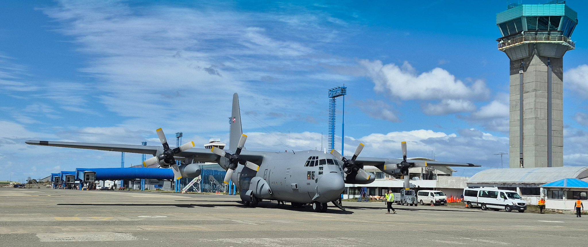 [Imagen: G7Lwe1KXAAAcrS1?format=jpg&name=large]