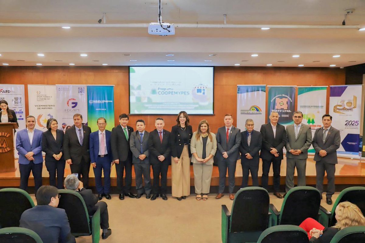 afd_py's tweet image. COOPEMYPES ya está en marcha con 12 cooperativas pioneras en todo el país.
El programa integra financiamiento y apoyo técnico para ofrecer mejores condiciones a las MIPYMES.

Gracias al trabajo conjunto entre la AFD, el MIC y la Cooperación de Taiwán, hoy podemos llegar a más…