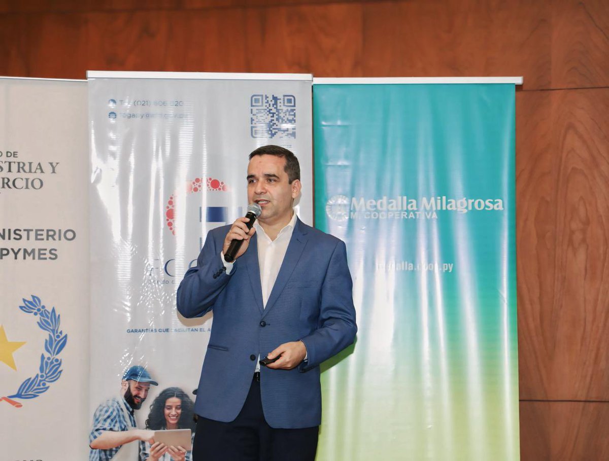 afd_py's tweet image. COOPEMYPES ya está en marcha con 12 cooperativas pioneras en todo el país.
El programa integra financiamiento y apoyo técnico para ofrecer mejores condiciones a las MIPYMES.

Gracias al trabajo conjunto entre la AFD, el MIC y la Cooperación de Taiwán, hoy podemos llegar a más…