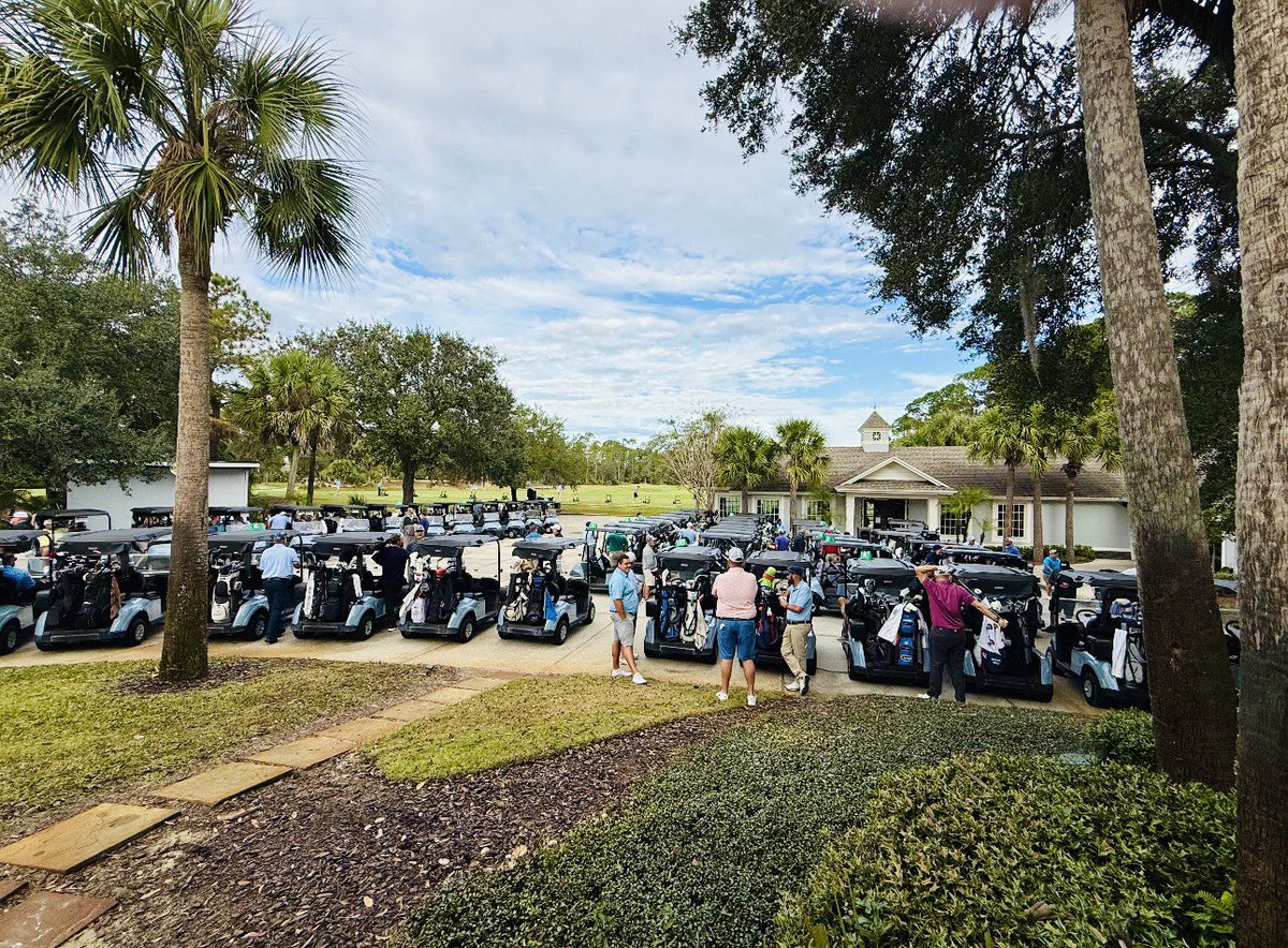 Genesis was honored to be a participating sponsor for the 49th Annual Larry Kamphaus Crowfoot Open Invitation yesterday as part of the CFGCSA, at the Legacy Club at Alaqua Lakes in Longwood Florida⛳️ 

#Golf #Tournament #Florida #Superintendent