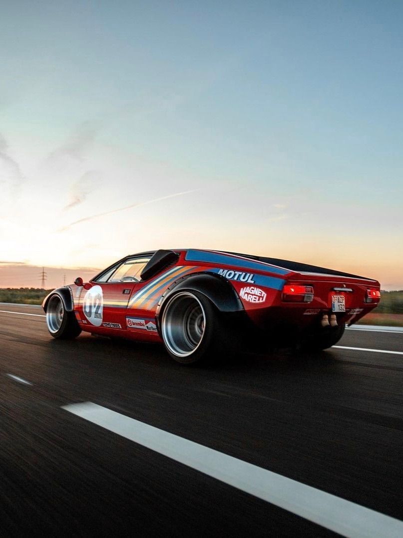 🟩⬜🟥 De Tomaso #Pantera