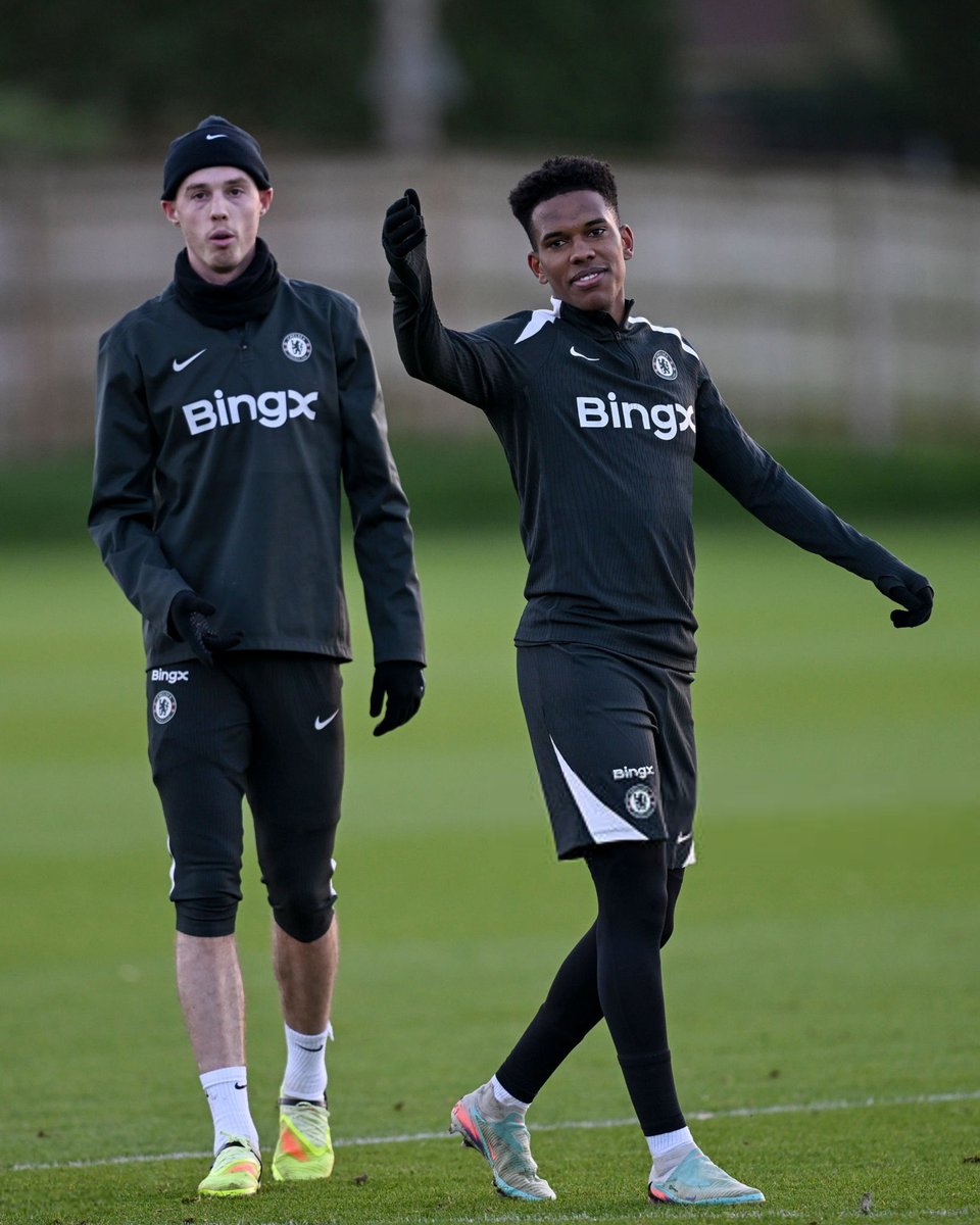 Just_chelseafc's tweet image. So this is how Barcelona fans felt each time they saw Messi and Neymar back then 🥹