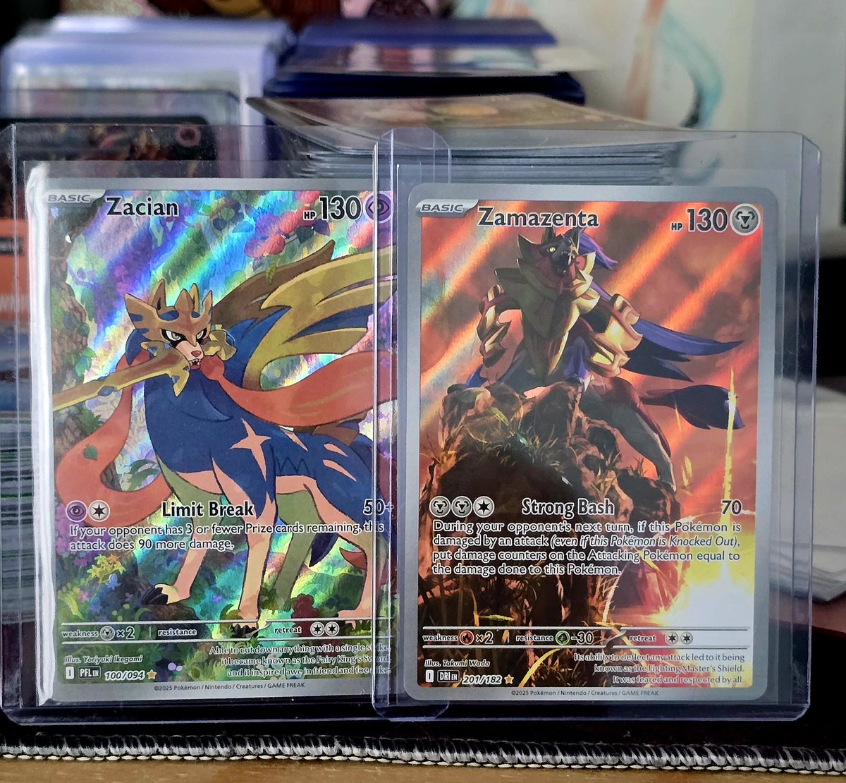 GUYS LOOK OMG!! 🌟🔥  pulled both of these from different packs on different days?~~ 
 But now they're reunited &amp; it feels so gűd 😋💓