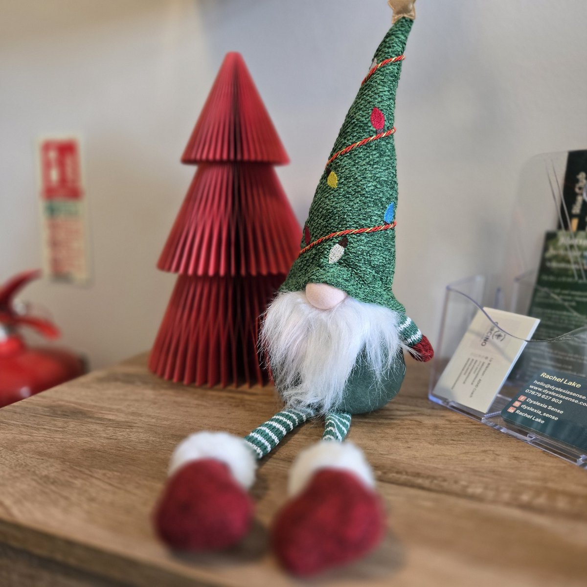 ClearPsychiatry's tweet photo. Take a peek at our Xmas decorations 😍 #clearpsychiatry #expertled #personcentred #children #adults #bespoke https://t.co/wRv2W1BpHH https://t.co/u7JTObPcVC