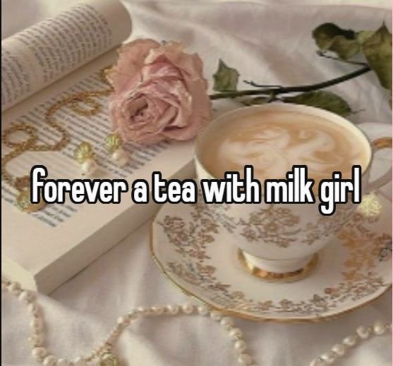 Mixed Blueberry currant w English breakfast tea &amp; added milk and honey &amp; it’s snowing …. ❄️🌨️ cozy plum mode activated