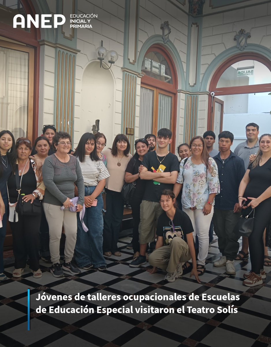 Más de 40 jóvenes de Educación Especial llegaron a Montevideo para recibir el Certificado de Acreditación de Saberes. 
Con motivo de ese viaje visitaron el Teatro Solís y el edificio central de la DGEIP. 

🌐 Nota dgeip.edu.uy/prensa/5381-j%…
