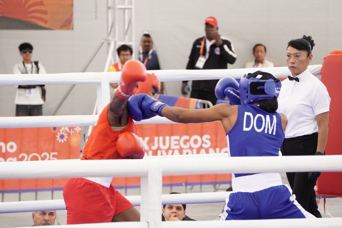 🥊 Katherine Jessica Bera Cabral asegura su medalla de plata en los #Bolivarianos205 🥈😎 pasando a la final en la categoría de los 60kg.

¡Vamos por ese Oro Jessica!

#Fedoboxa
