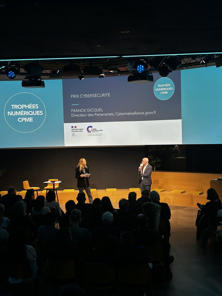 CPMEnationale's tweet photo. 🎉 Félicitations à @LACOMPTABILITE1, adhérente de la CPME Doubs, vainqueur du Prix Cybersécurité !
Le prix est remis par @Franck_Gcq, Directeur des Partenariats chez @cybervictimes, acteur clé de la prévention et de l’assistance en sécurité numérique pour les entreprises. https://t.co/uC2jHu5IW1