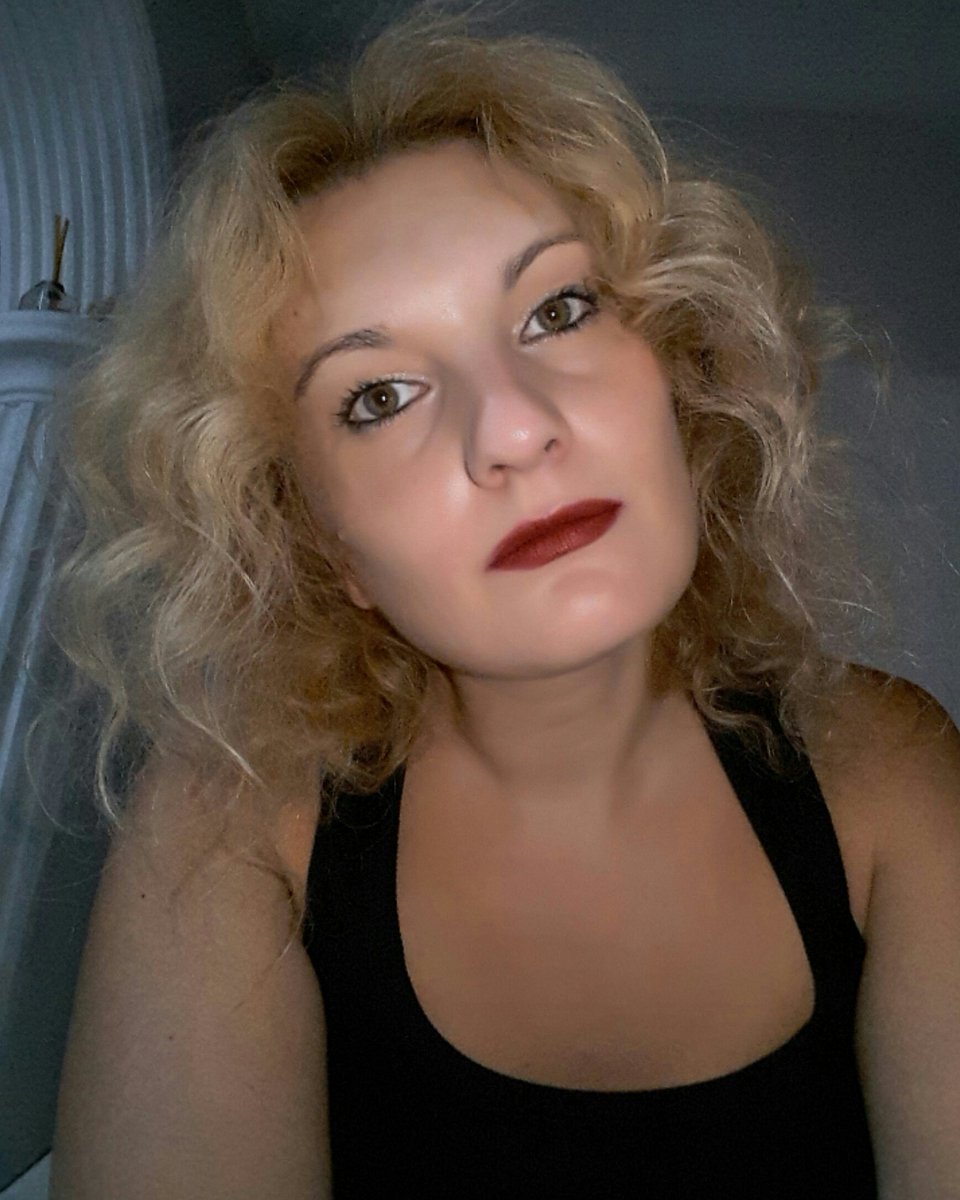 yeşil gözlerim sence de birazz fazla etkileyici degil mi