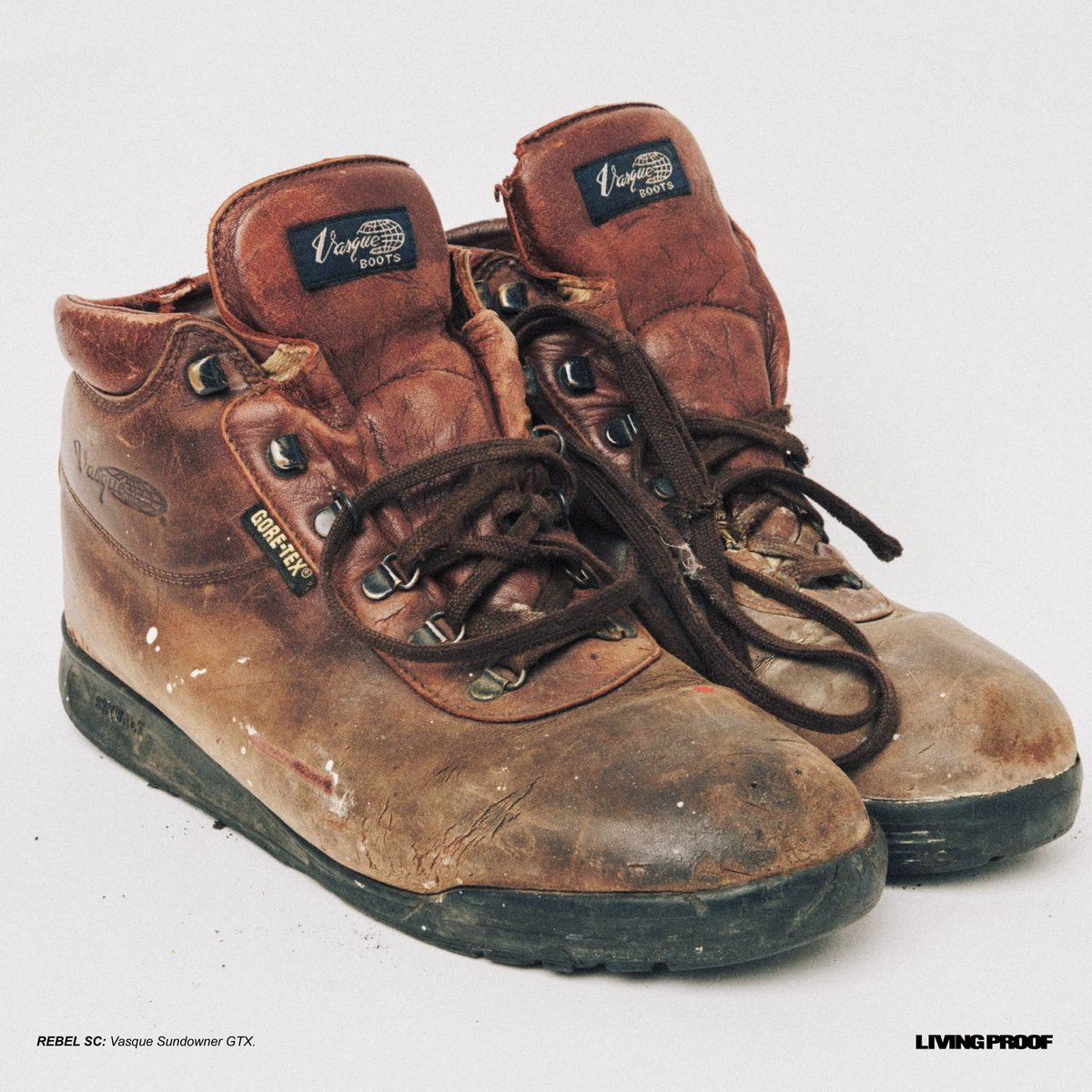 Living Proof presents: Footwork, a look into the footwear worn by New York City’s graffiti writers.

Footwear from POST VSOP, ACET WH, ZAVER LNE, REBEL SC, TOCER LNE and ZAM LNE. 

Intro text by POST VSOP.

footwear: 
Nike Air Max Retro 2006 
Merrel MOAB 2 Mid Ventilator 
Adidas