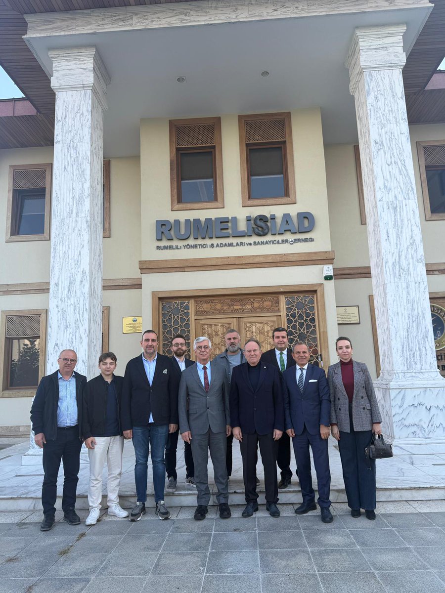 #Bursa da RUMELİSİAD'ı, ziyaretimizde Suyun Önemi ve bu alandaki çalışmalar üzerine verimli bir görüşme gerçekleştirdik. Ziyaretimizde bina da Yağmur Suyu Hasadı yapıldığını da öğrenmek ve duymak bizi ayrıca bir kez daha umutlandırdı. Başkan Murat Evke ve ekibine teşekkür ederiz.