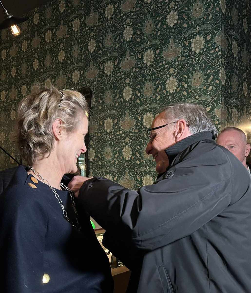 Rob_Oliphant's tweet image. Together with civil society, Canada is working to end HIV transmission and ensure equitable access to prevention, care, and treatment for all. Pleased to join @CANFAR, Gilead Sciences, and Diana Fox Carney at a reception on World AIDS Day to reflect on our progress.