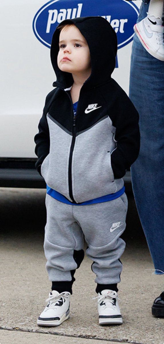 Looking Pat Kelsey eye to eye