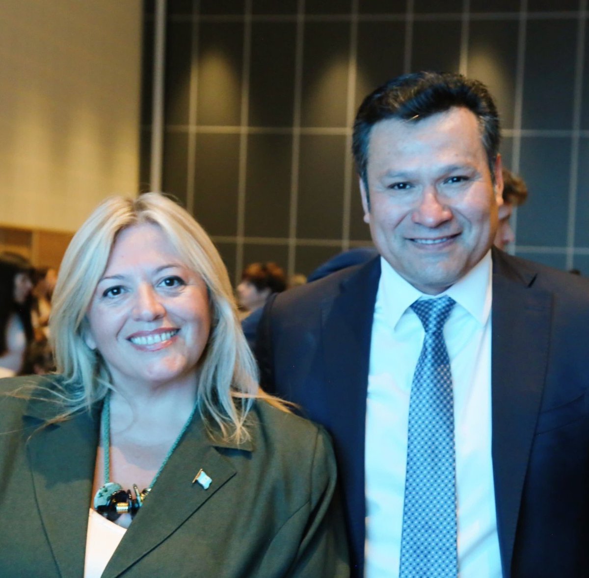 #Ahora #Congreso
Concluyendo una etapa, con la misma responsabilidad que el primer día.
Finalizamos la última reunión de Pre-Labor Parlamentaria en el Salón de Honor, todo listo para que juren los diputados electos.
Mañana 13 hs estaré acompañado a la querida #KarinaMaureira. No