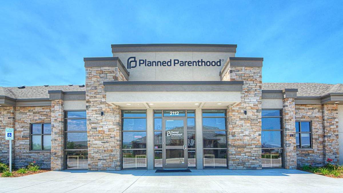 EricLDaugh's tweet image. 🚨 JUST IN: Obama Judge Indira Talwani BLOCKS President Trump&apos;s Big Beautiful Bill from defunding Planned Parenthood across multiple states

What a JOKE.

This is a LAW passed by Congress. Talwani is NOT President of the United States.

It will be swiftly overturned. IMPEACH HER!