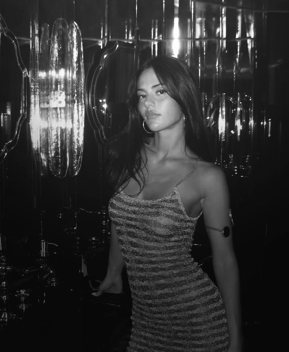 MAR04ATH's tweet image. ⠀   ⠀⠀⠀
⠀       𝜗ৎ  ₍ * no bαıle αzul, cuıdem d'αguα
     ⠀     no reflexo αzul, α noıte se αcende 
      celebre α forçα —— d'αguα que nos cuıdα 
     ⠀             ⠀ #𝐁𝐋𝐔𝐄𝐖𝐀𝐓𝐄𝐑𝐁𝐀𝐋𝐋 . . 

⠀   ⠀⠀⠀ ⠀⠀⠀ ⠀⠀⠀ ⠀⠀⠀ ⠀⠀⠀ ⠀⠀⠀ ⠀⠀⠀