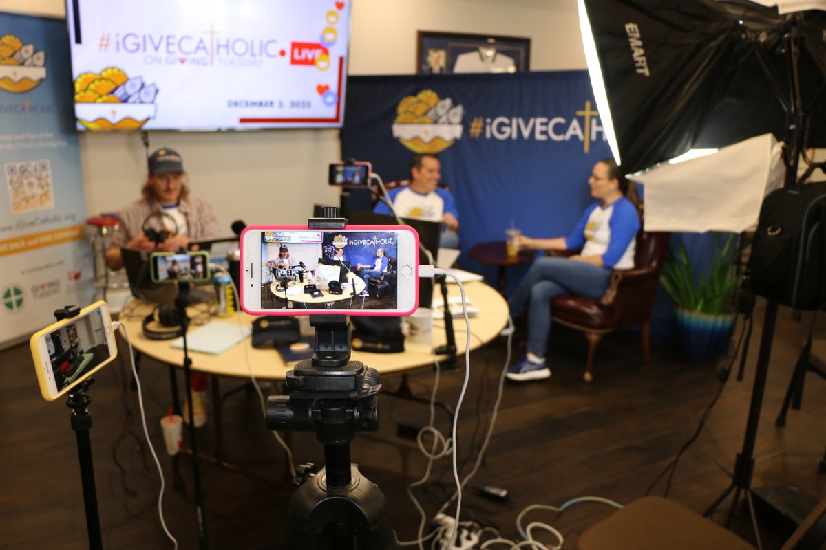 📺 LIVE at 6 PM! 

Hear from #iGiveCatholic President and Co-Founder Cory J. Howat, then meet organizations from Charleston, Baton Rouge, New Orleans, Las Cruces, St. Louis &amp; Lafayette sharing their #GivingTuesday stories.

Watch: igivecatholic.org/p/livestream 💙