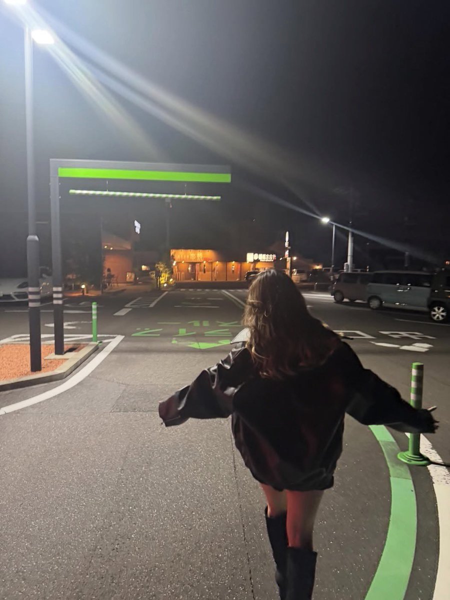 NathanielA59997's tweet photo. ドタキャンしないお兄さん探してます笑 https://t.co/Ish9nGqD4r
