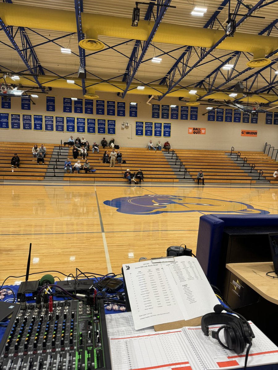 ghsportsnetwork's tweet image. First of two trips to Williamson County this week has @GreenHillWBB and @GreenHill_Hoops at Brentwood this evening.

Play-by-play coverage throughout the night on the @ghsportsnetwork!

🔗Girls - webca.st/270853
🔗Boys - webca.st/270854