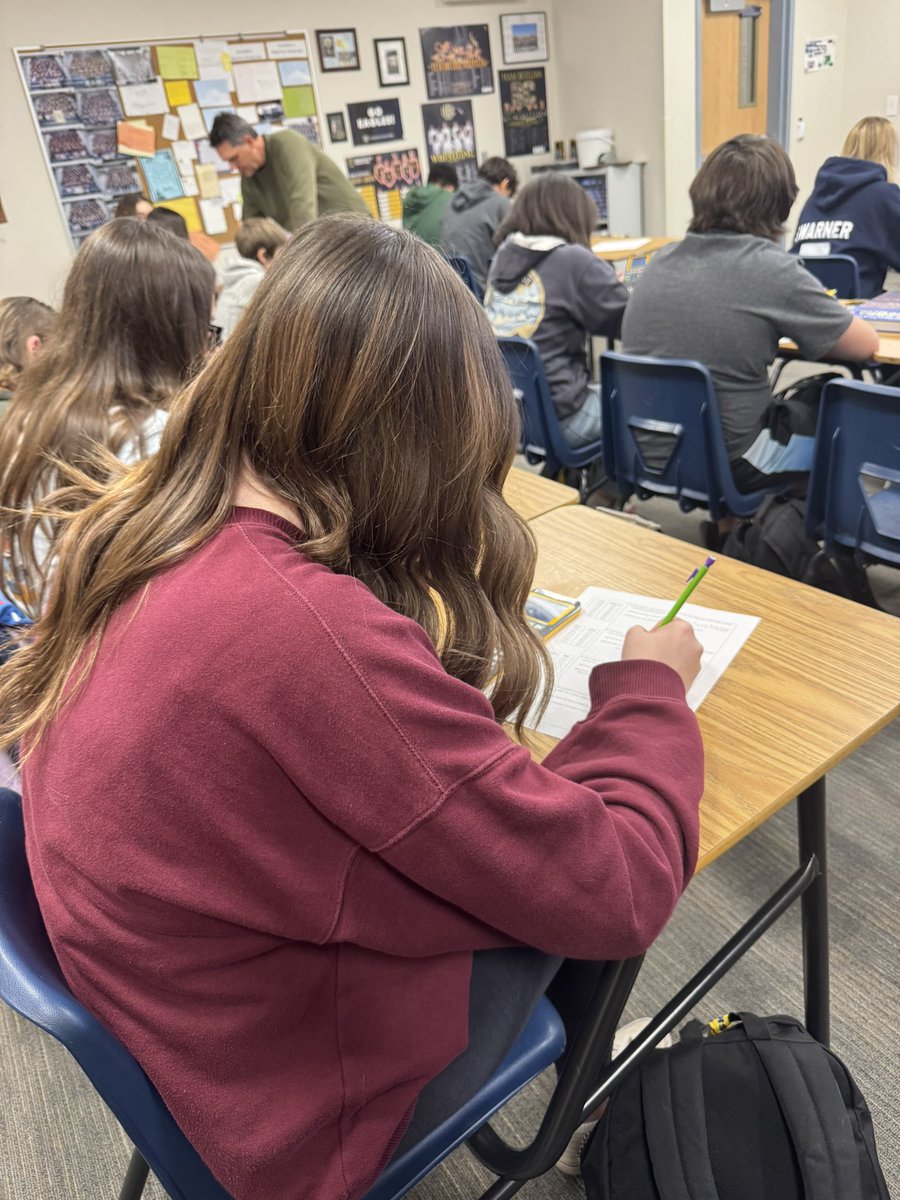 boulder_hs's tweet image. Algebra 1 students using graphing calculators to find lines of regression—turning data into patterns and patterns into understanding! 📊🔢 #bchs41