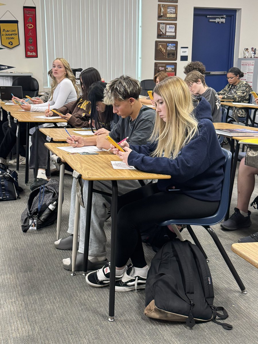 boulder_hs's tweet image. Algebra 1 students using graphing calculators to find lines of regression—turning data into patterns and patterns into understanding! 📊🔢 #bchs41