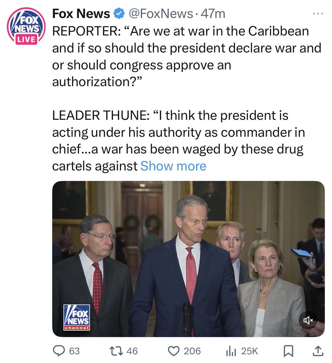ltshijie's tweet image. 記者：“我們是否在加勒比地區處於戰爭狀態？如果是，總統應該宣戰，還是應該由國會批准授權？”
參議院共和黨領袖圖恩：“我認為總統正在行使三軍統帥的職權…⋯這些販毒集團已經對美國發動了戰爭。”
圖恩為川普降低了輿論壓力。