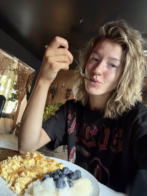 DylanDylan29979's tweet image. 