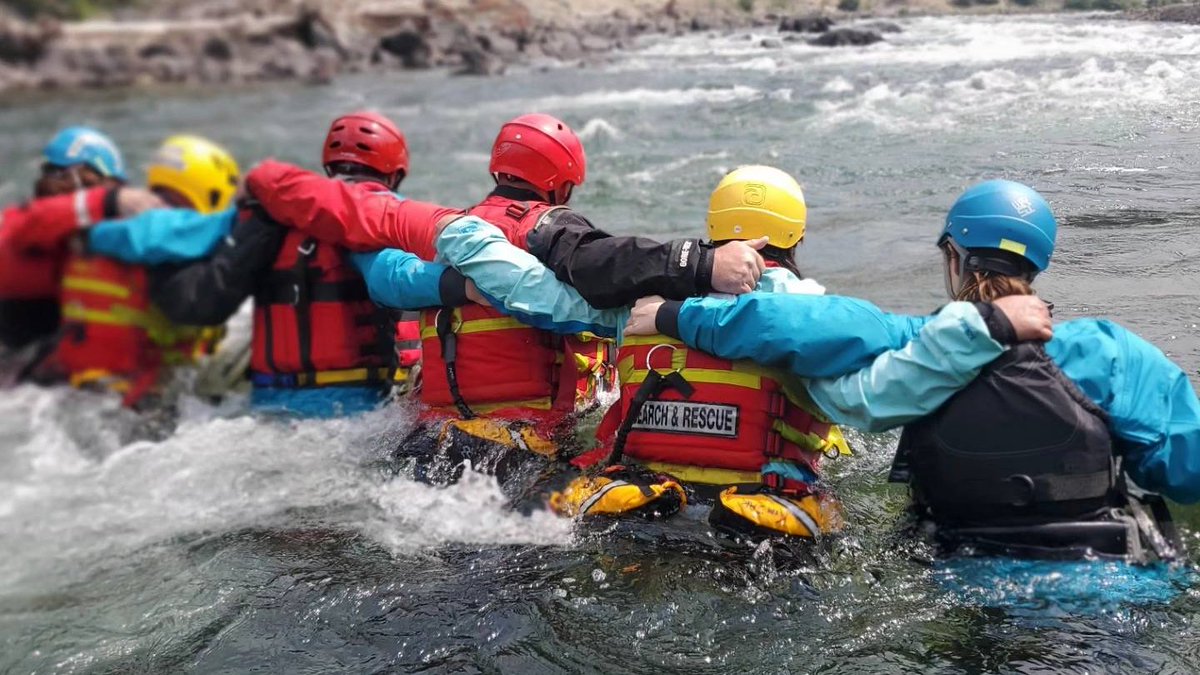 ⛑️ It’s #GivingTuesday!

🇨🇦 Every act of generosity helps GSAR volunteers stay safe and rescue-ready with vital equipment, vehicles, and tools. 🥾🔦

🤝 Support your local team: CanadaHelps.org.

Generosity saves lives. 💙