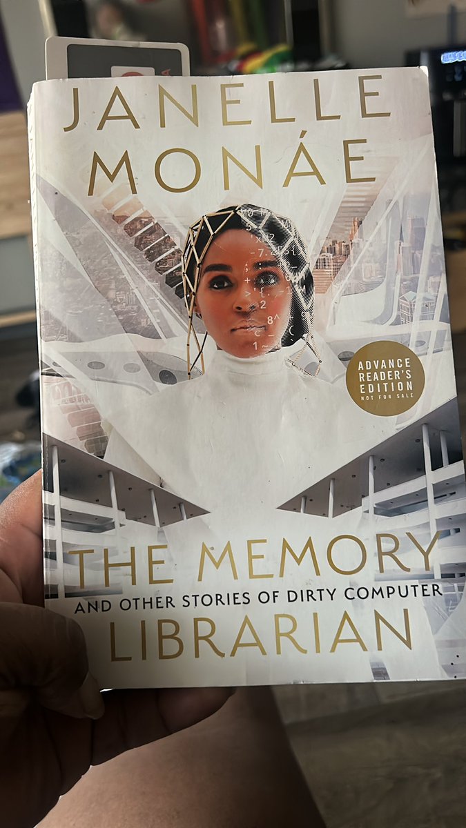 moniquearvee's tweet photo. Getting back into reading. @JanelleMonae so far this book is good. https://t.co/UMmcAWE48f